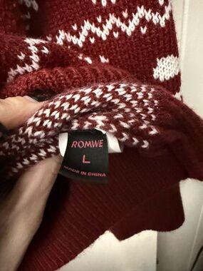 ROMWE Burgundy and White Christmas Patterned Knit Sweater